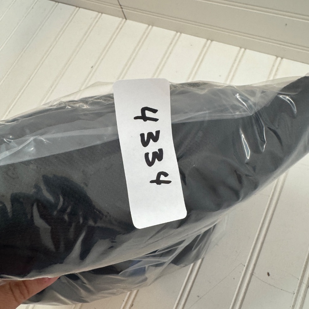 NEW Toronto Maple Leafs Tucker Jersey 16 Jersey Size 52 - Picture 13 of 13